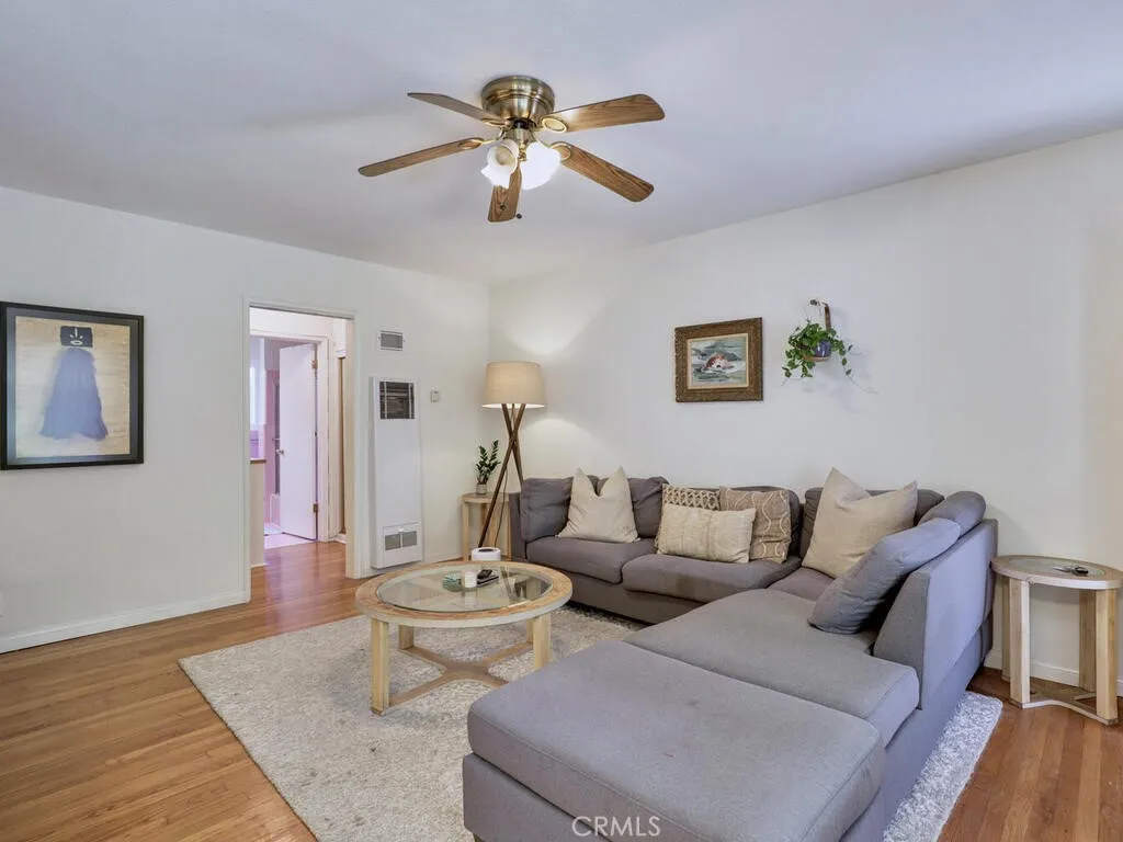 3042 E. 3rd St 5, Long Beach, California 90814 home-pic-10